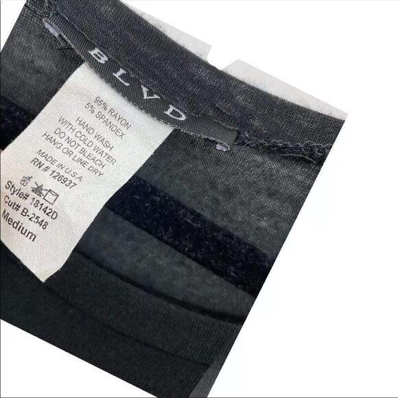 BLVD Women’s M Healing In Progress Top High Low Recover Moving On Strength Power - Picture 4 of 6